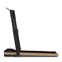 Modernes WalkingPad mit hellem Holz-Finish und schwarzem, klappbarem Griff, von der Seite.