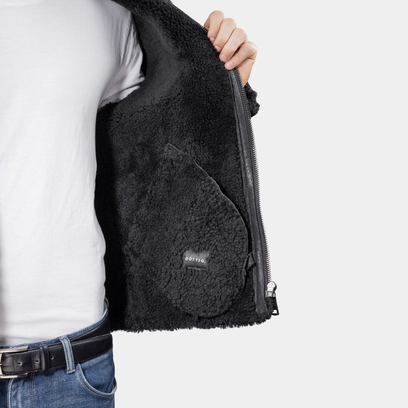 GÖTTIG Shearling-Lederjacke Schwarz, Innenseite aus Lammfell mit Innentasche und GÖTTIG-Etikett