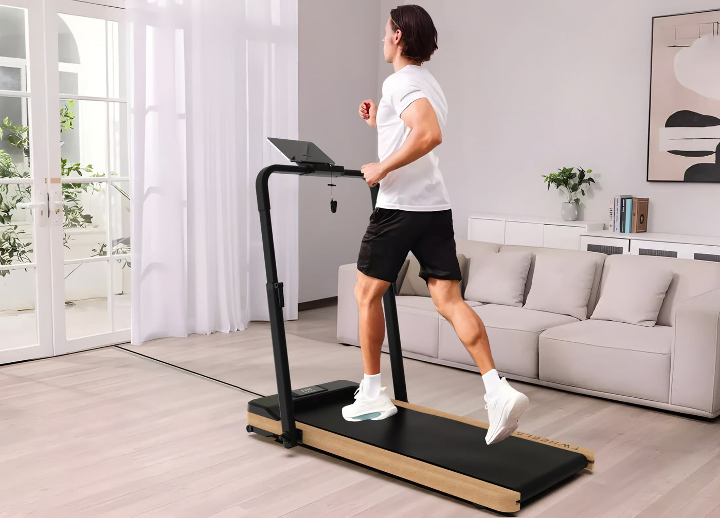 TWHEELS Home-Fitnessgerät in einem modernen Wohnraum